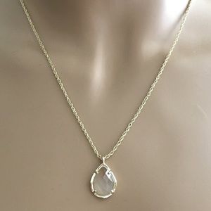 Kendra Scott pendant necklace